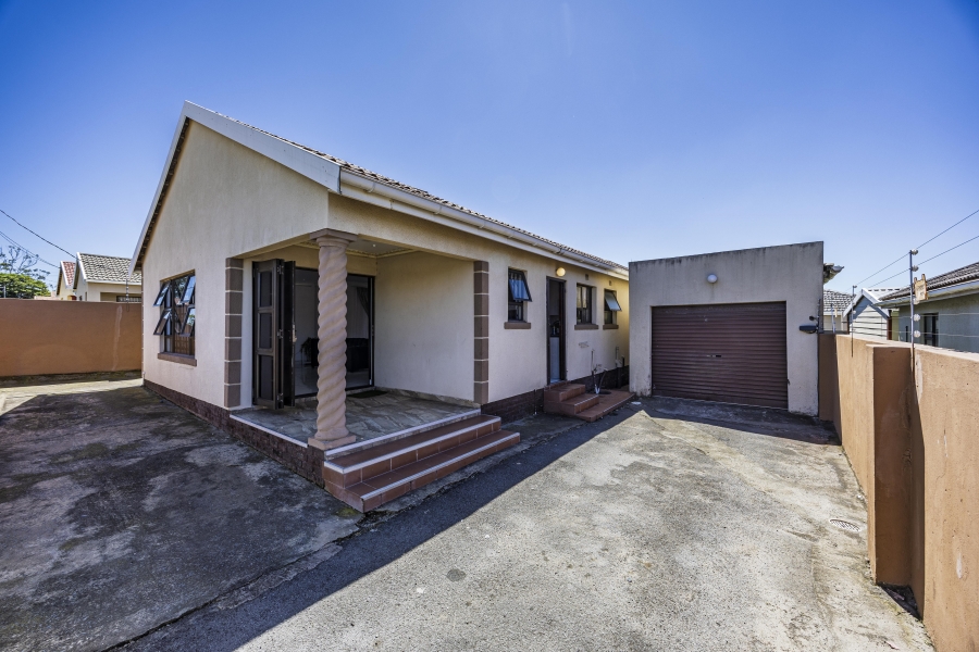 4 Bedroom Property for Sale in Haven Hills Eastern Cape